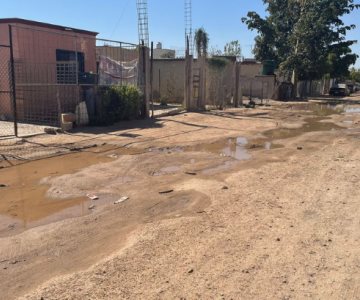 ¿Fugas de agua? No, este es el problema que atormenta a los vecinos de El Mirador