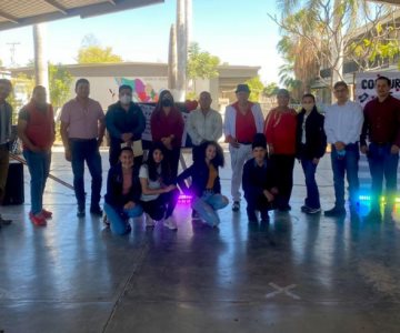 Secundaria 67 de Navojoa celebra el amor y la amistad con concurso de dibujo y canto