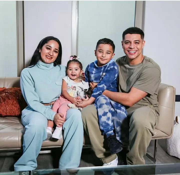 La familia de Eduin Caz crece... ¡Ella es la nueva integrante!