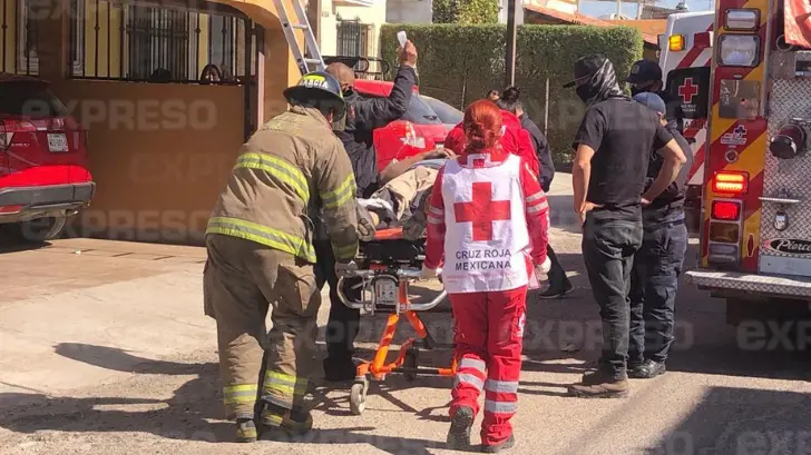 VIDEO | Hombre recibe descarga eléctrica al norte de Hermosillo