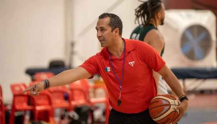El coach sonorense dio a conocer la convocatoria de México para la ventana eliminatoria FIBA. (Foto: Especial/EXPRESO)