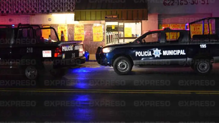 Se les escapa ladrón armado en un taxi con gran botín en Guaymas