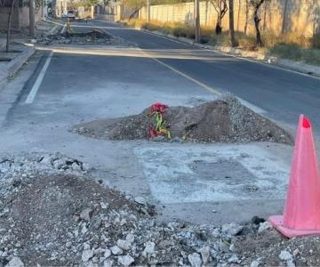 Reportan hoyos en calle que había sido rehabilitada