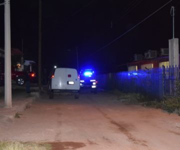 Localizan cuerpo de una mujer en avanzada descomposición dentro de una casa