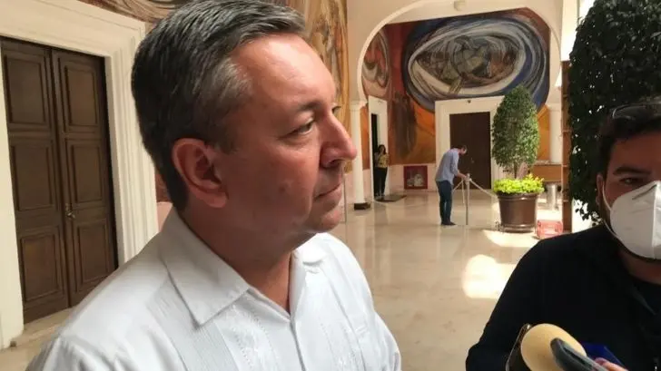 En el proceso de asignación de plazas la SEC cumple con la ley: Aarón Grageda