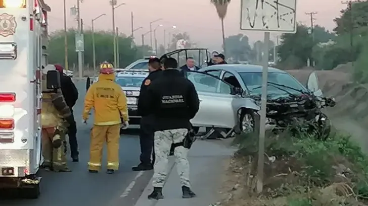 Aparatoso choque deja un hombre sin vida; se impactó contra un camión de carga