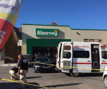 Guaymas: Lo ejecutan en estacionamiento de supermercado