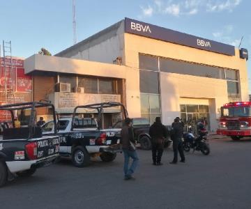 Navojoa: Trabajador resulta electrocutado en el techo de un banco del centro