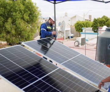 ¿Qué es Hogar Solar y cómo puedo acceder a este programa?