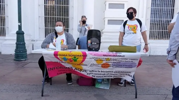Hermosillo: se manifiestan en Palacio de Gobierno por derecho a educación inicial