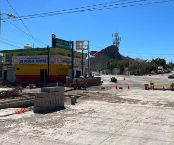 Navojoa: construcción a media vialidad provoca dificultades en el tráfico