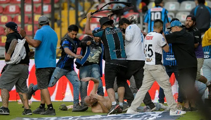 Cuatro elementos de seguridad suspendidos por campal en La Corregidora