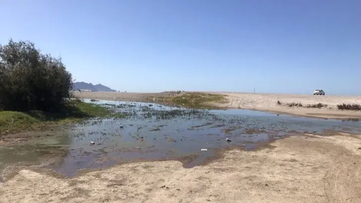 Regresan las aguas estancadas a la playa San Francisco