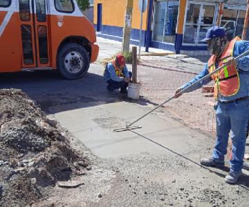 Reponen alcantarilla en Villa del Real