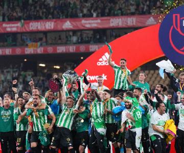 Andrés Guardado y el Betis son campeones de la Copa del Rey