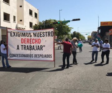 Apoyo de 500 mil pesos no es suficiente: exconcensioarios protestan en  Hermosillo