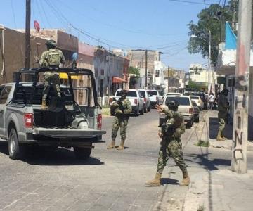 Militares detienen a hombre con droga en motel de Guaymas