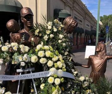 Muere niño que modeló para escultura La Familia del Mercado Municipal