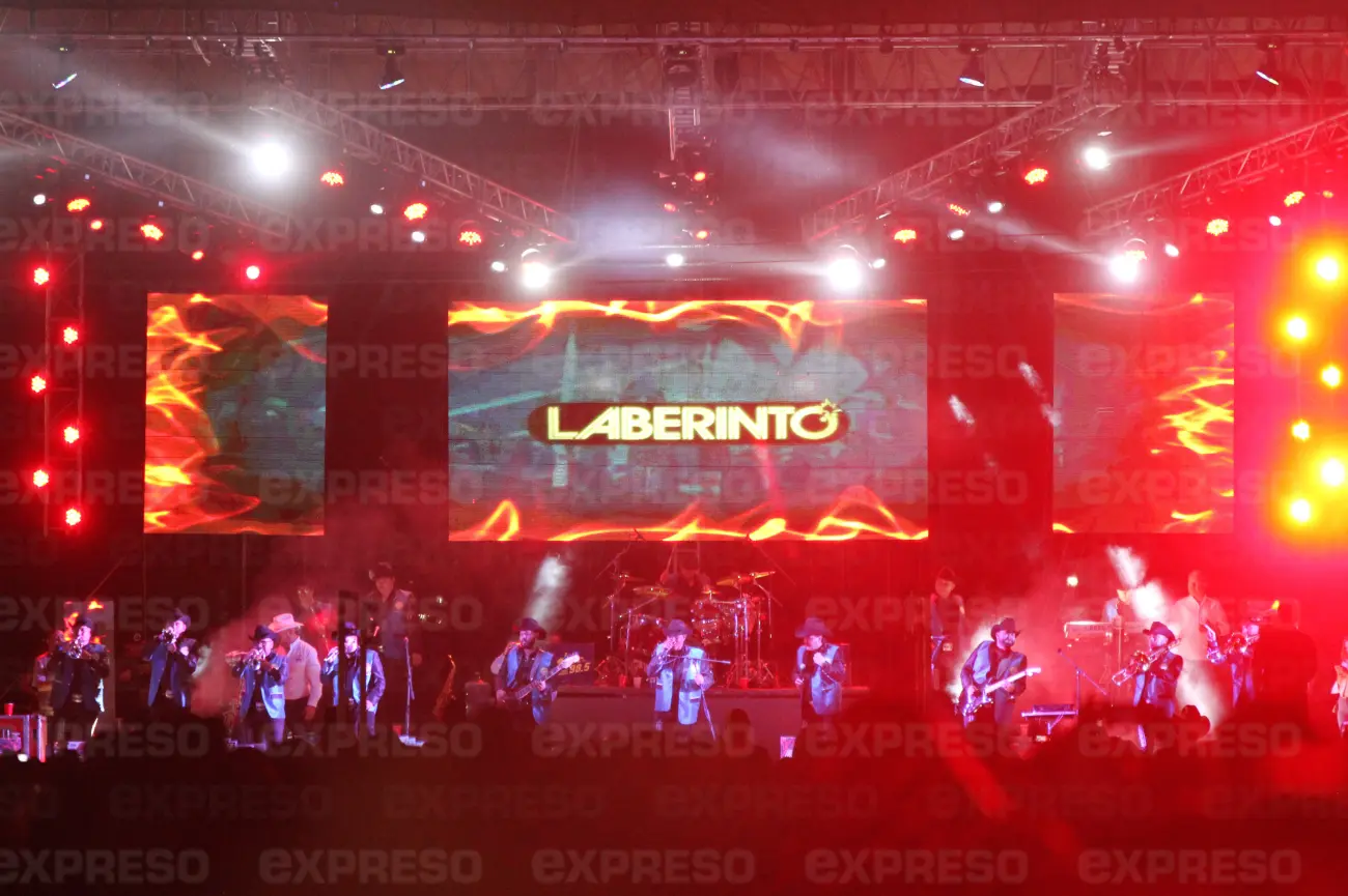 Grupo Laberinto enciende a los hermosillenses en su 35 aniversario