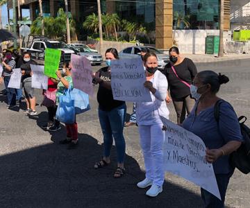 Padres de la escuela primaria Leona Vicario exigen el regreso de sus hijos a las aulas