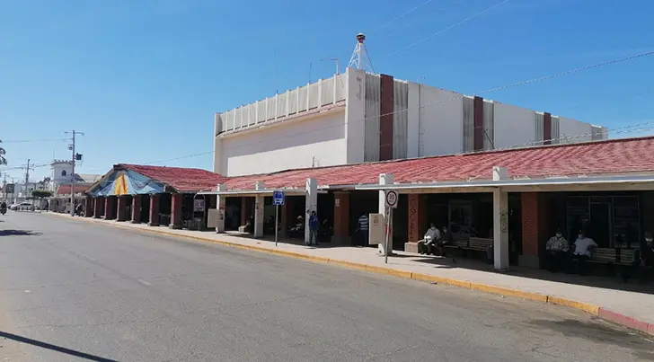 Buscan instalar letras monumentales en el Mercado Municipal de Navojoa