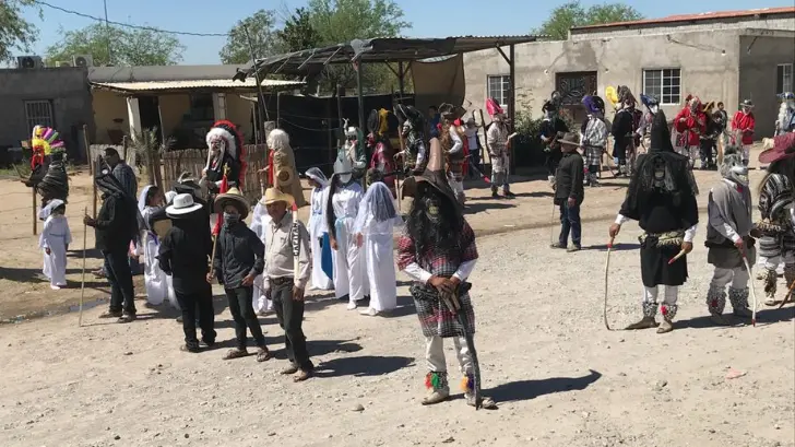 Fariseos del Tronconal realizan Procesión de Las Tres Marías; este es su significado
