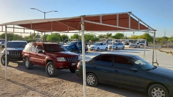 ‘Coyotes’ le entran a legalizar ‘chuecos’