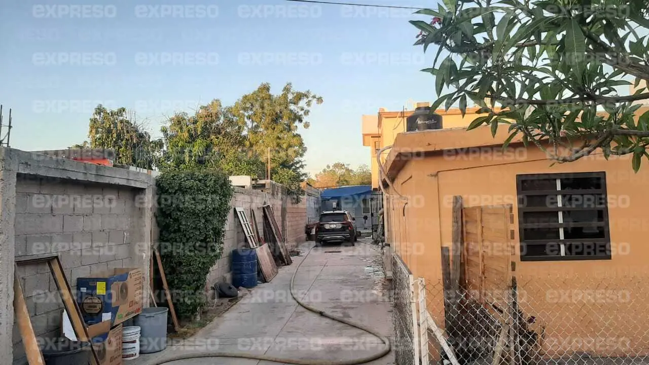 ¡Lograron salir antes de que explotara un tanque de gas!