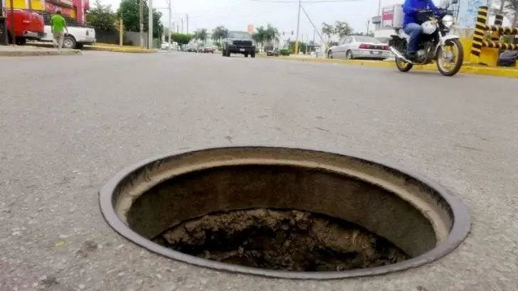 Robo de tapaderas de alcantarilla afecta la economía del Oomapasc