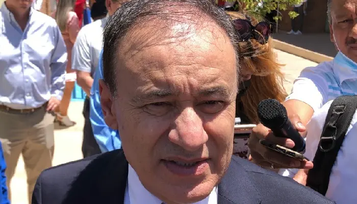 Gobernador asegura trabajan por mejorar transporte público en Nogales