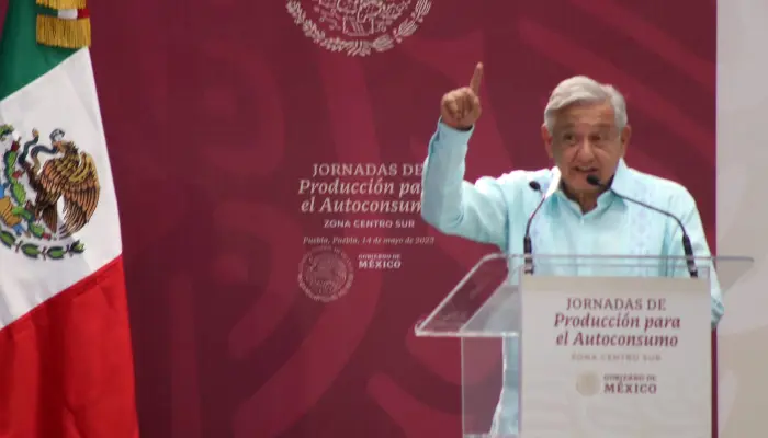 AMLO amaga con exhibir aumento en precios de canasta básica