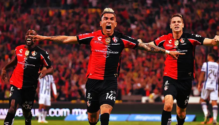 Liga MX: Atlas da paso de Bicampeón; gana 2-0 la ida ante Pachuca
