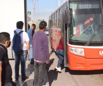 Usuarios del transporte público muestran desacuerdo ante posible modificación de rutas