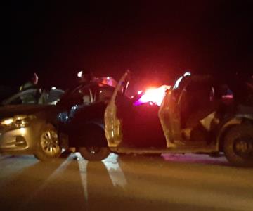 Choque deja tres heridos en la carretera Hermosillo-Guaymas