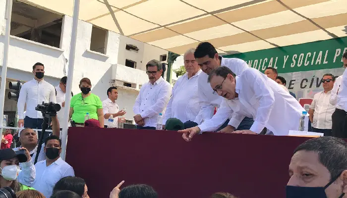 Csspes califica de histórica la participación de Alfonso Durazo en desfile del Día del Trabajo