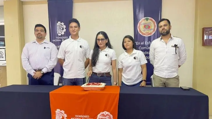 Reconocen a estudiantes subcampeones en concurso de inteligencia artificial