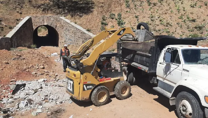 Nogales: antes de las lluvias, limpian drenajes y arroyos