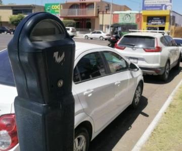 Reportan infracciones por parquímetros tragamonedas