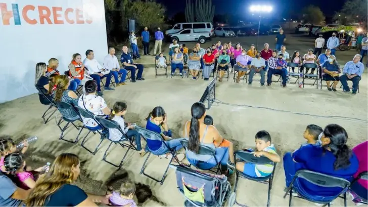 Antonio Astiazarán presenta propuesta para un Parque Lineal en Villa Verde