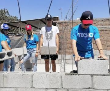 Mujer que perdió su casa en incendio recibe apoyo de Proyecto Techo