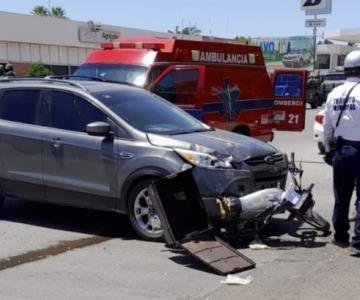 Navojoa: conductor se pasa alto y atropella a repartidor de comida