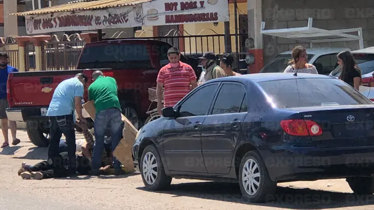 Par golpea a un hombre con una piedra en la cabeza al norte de Hermosillo