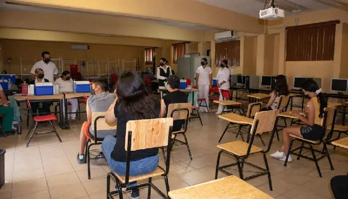 Vacunarán contra el Covid-19 en planteles de educación básica de Sonora