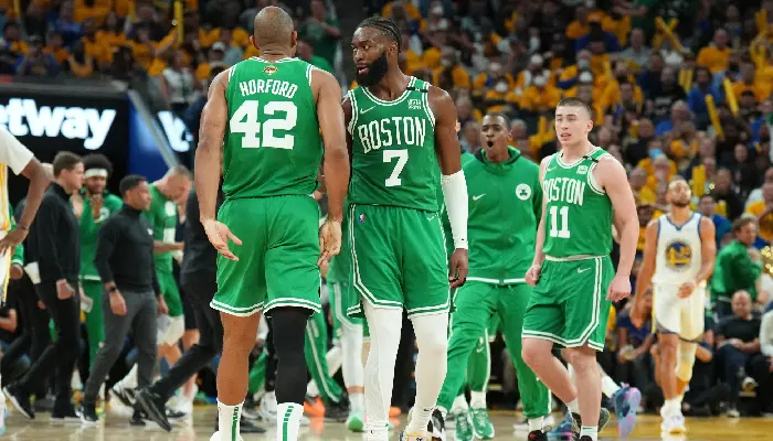 Celtics se lleva el primero de las finales ante Warriors por marcador 108-120