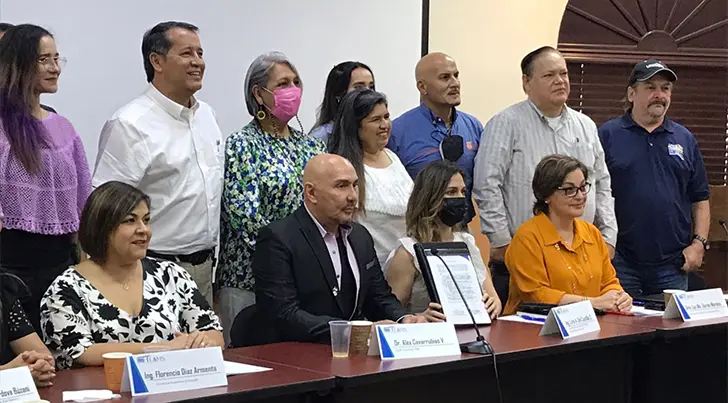 Presentan proyecto para promover las energías limpias en el transporte