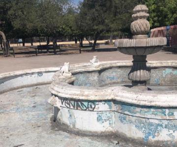 En estado de abandono se encuentra la fuente del parque El Mundito