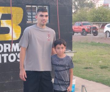 Johan Vásquez vacaciona en Navojoa previo a reportar con el Cremonese