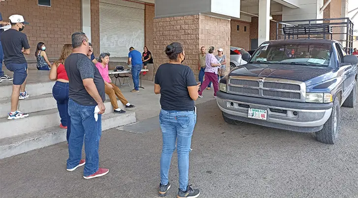 Cajeme: coyotaje en módulos de Repuve genera hasta seis denuncias diarias
